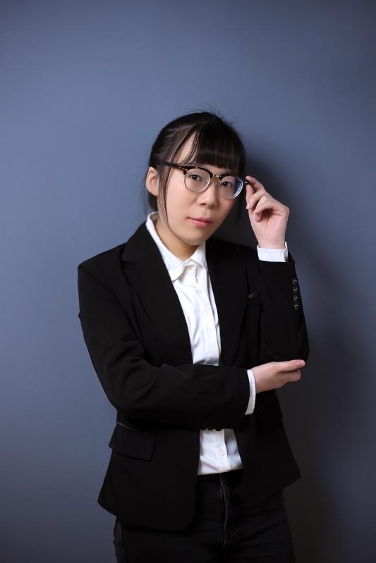 高級(jí)設(shè)計(jì)師：莊夢雪